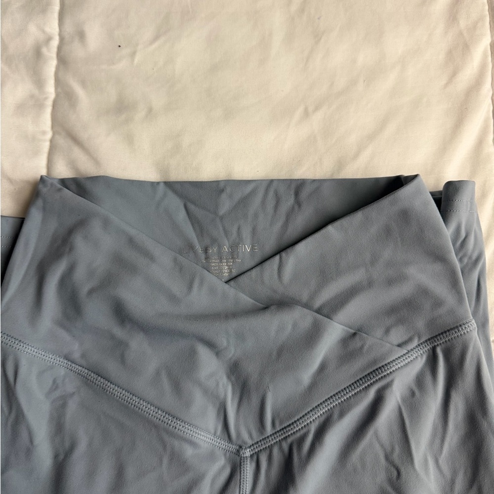 Gray Crossover Waist Leggings